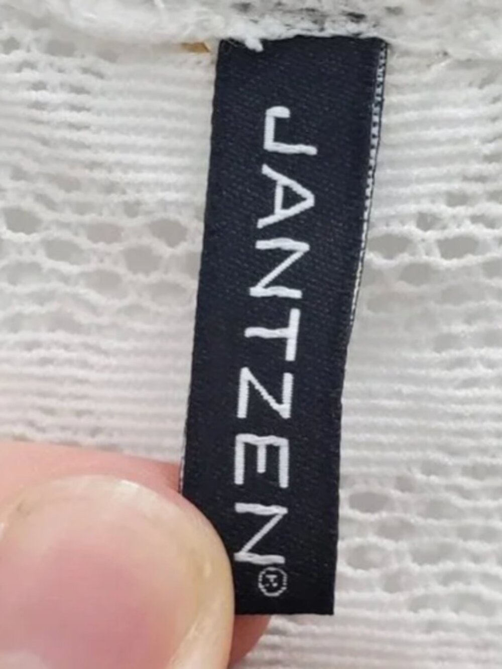 Jantzen Long Sleeve White Eyelet Tie-Front Swim Cover-Up - Size Small (Est) - Picture 11 of 12